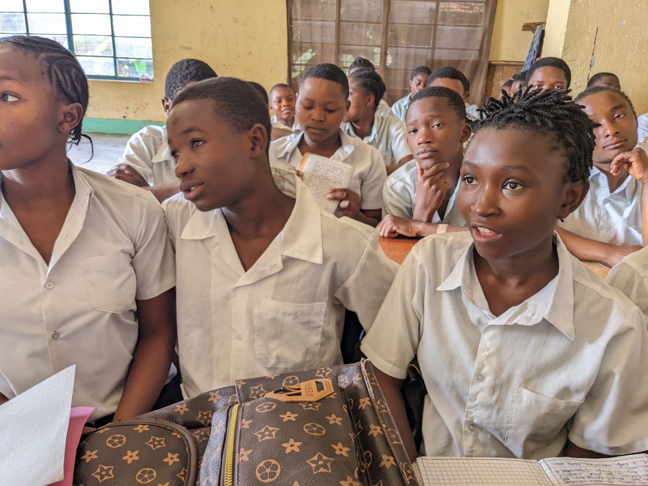 DRC students in class